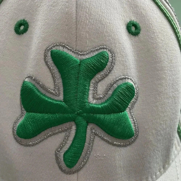 Vintage 90s Notre Dame Top of the World  baseball cap, white & green - Picture 4 of 9
